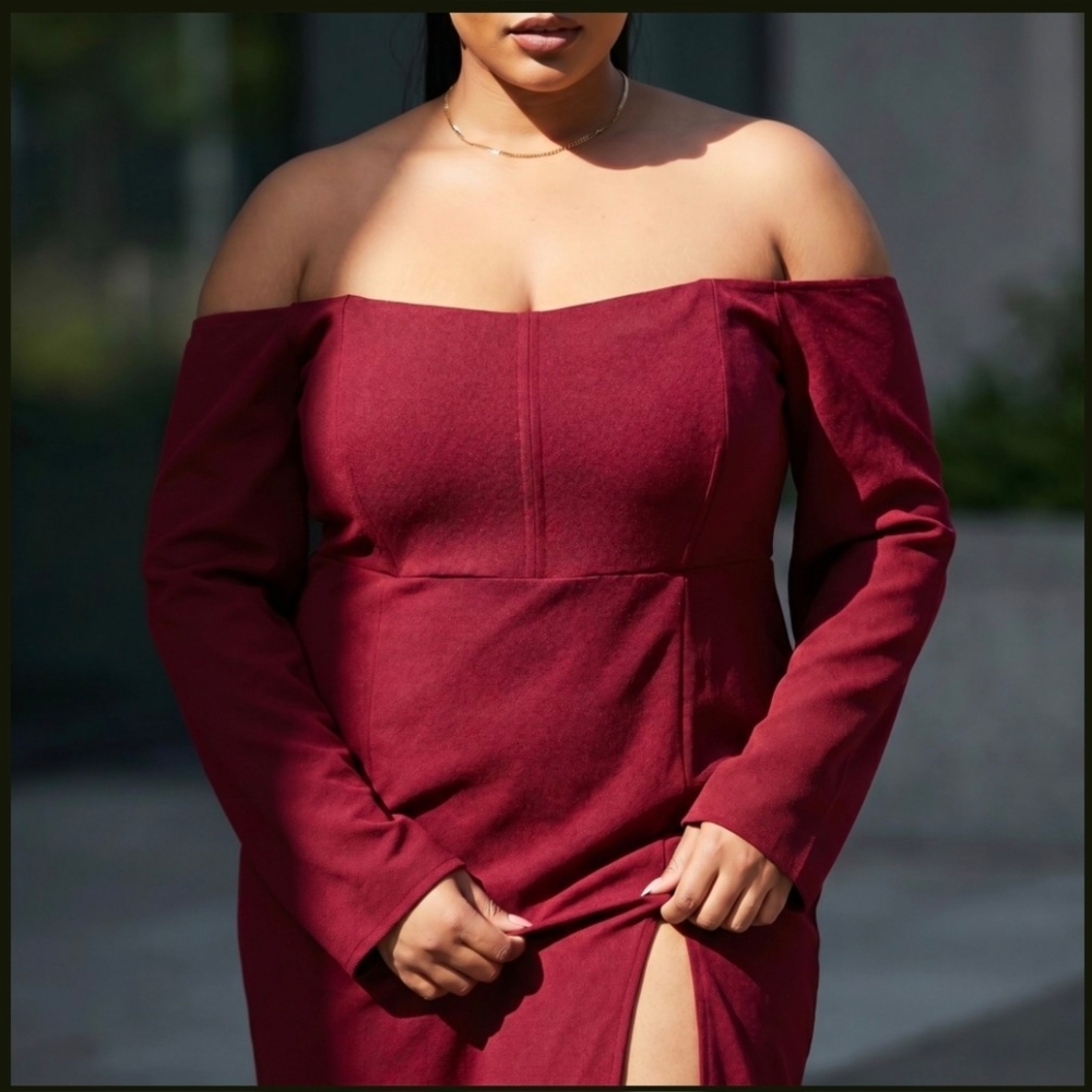 BNWT ASOS DESIGN CURVE EXCLUSIVE BARDOT CORSET DETAIL MIDI DRESS IN WINE